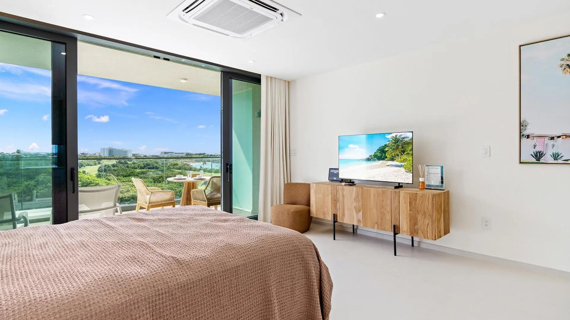 Apartment Fourteen At Mullet Bay Cupecoy